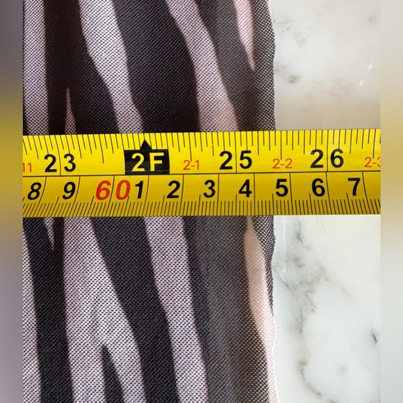 EUC GANNI Tilden Mesh Turtleneck Top Rare Zebra Print EU40 (US8/10) Brown/Cream - Picture 12 of 14